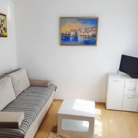 Apartman Pero *